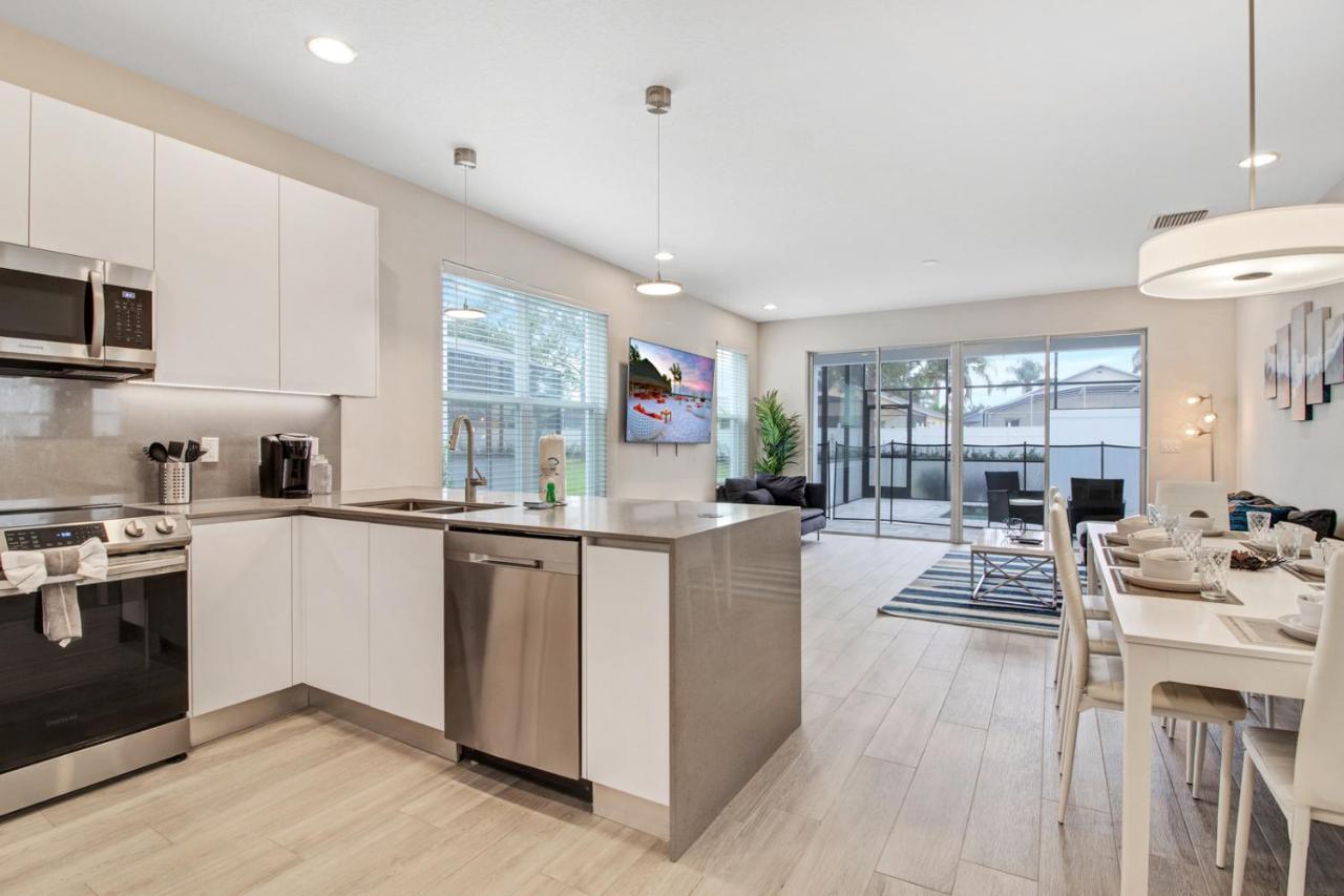 Modern Townhouse Near Disney With Heated Pool Orlando Bagian luar foto
