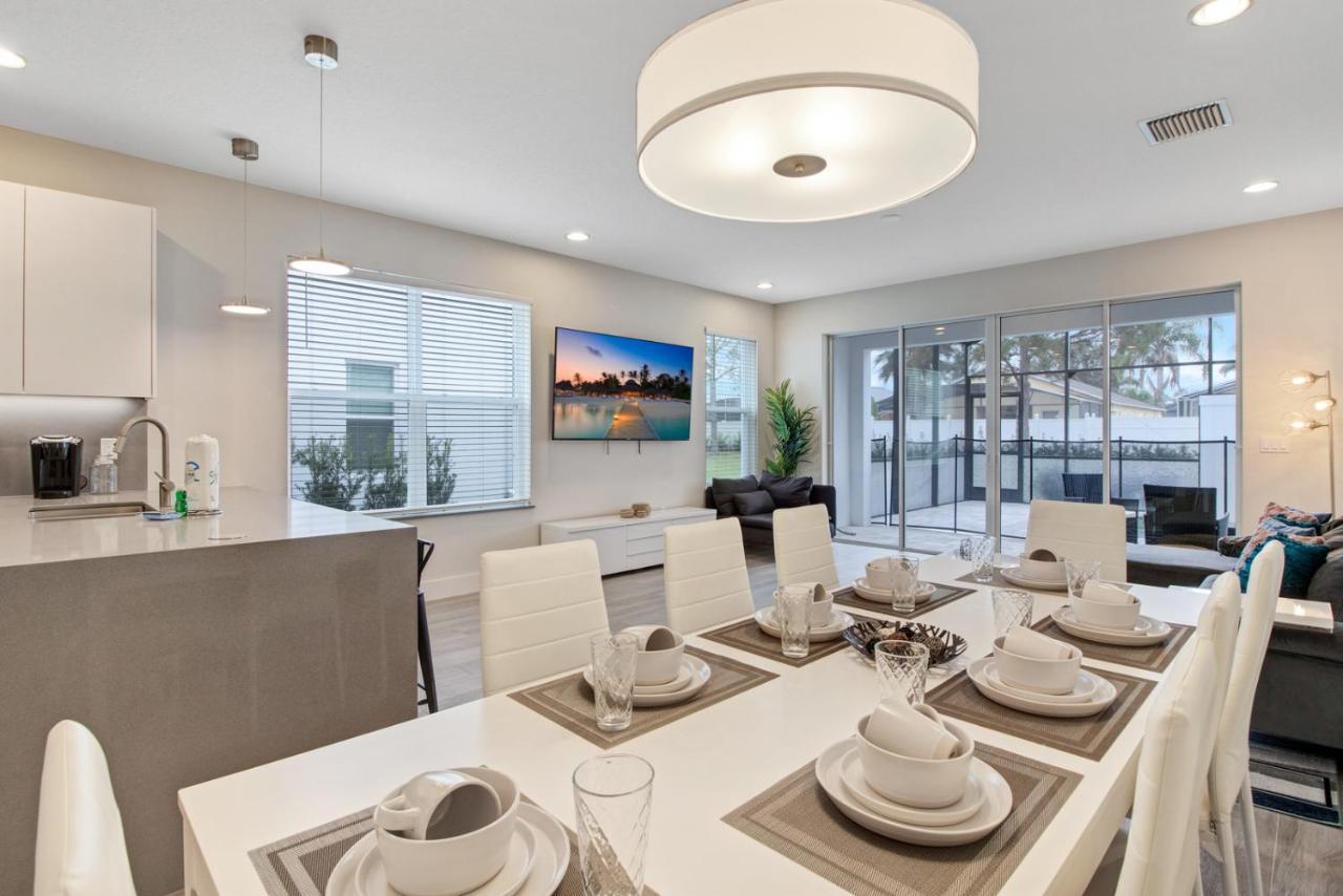 Modern Townhouse Near Disney With Heated Pool Orlando Bagian luar foto