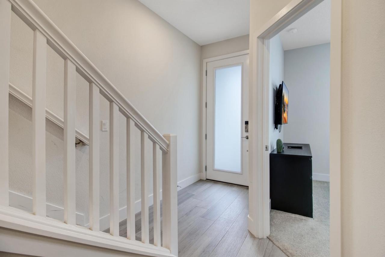 Modern Townhouse Near Disney With Heated Pool Orlando Bagian luar foto