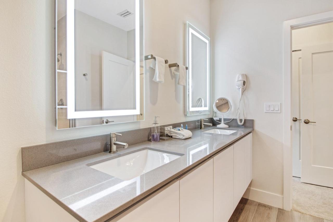 Modern Townhouse Near Disney With Heated Pool Orlando Bagian luar foto